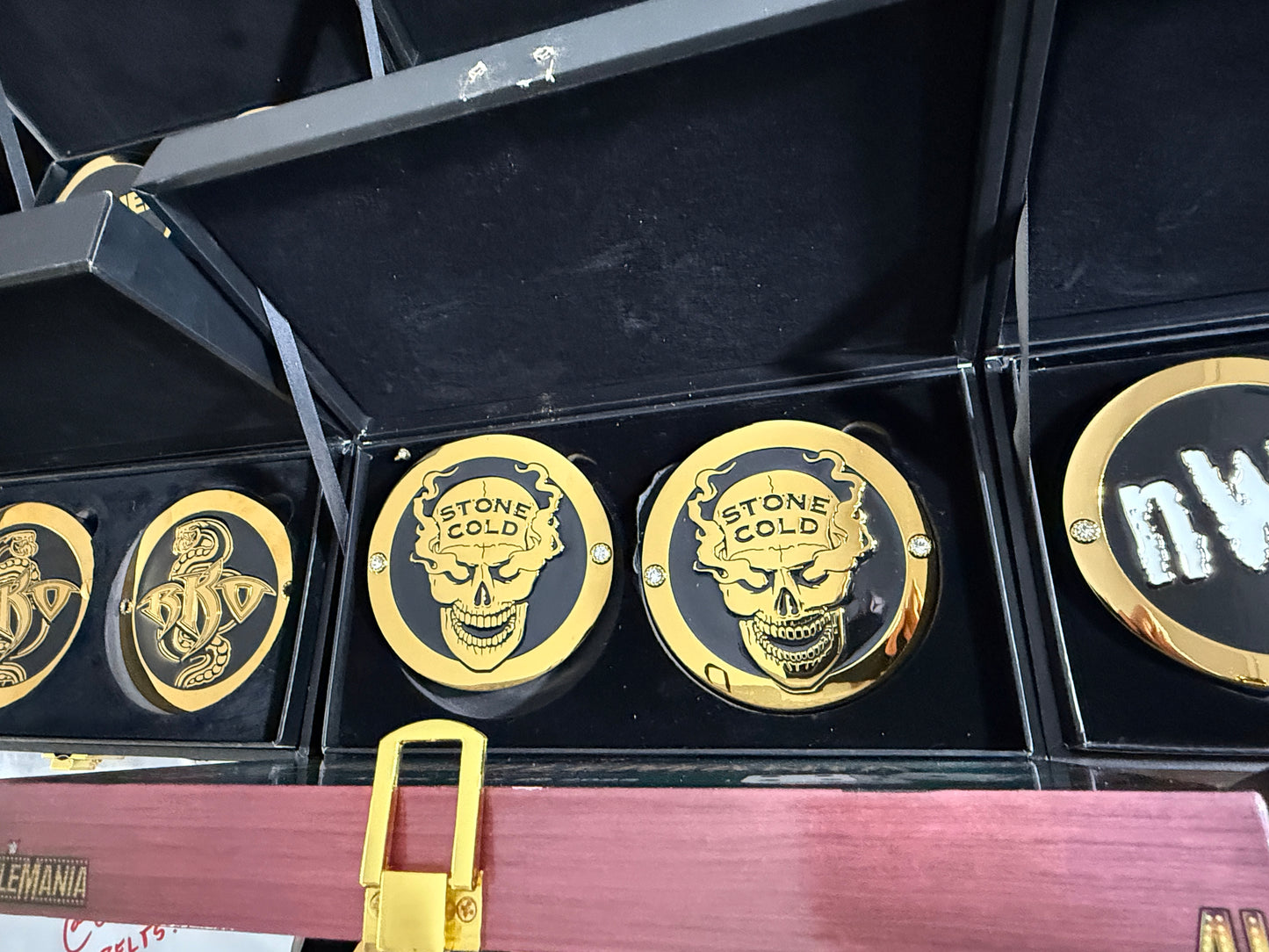 Preowned: Stone Cold Sideplates