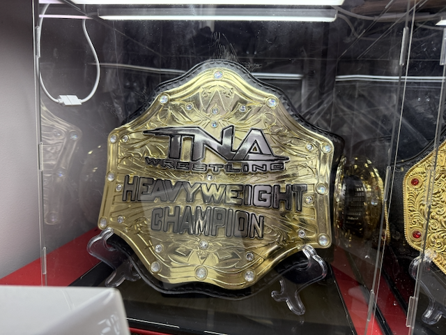 Plexiglass Belt Display Case