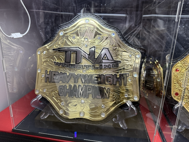 Plexiglass Belt Display Case